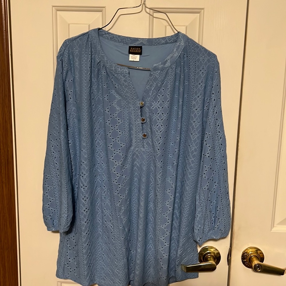 Woman’s Top